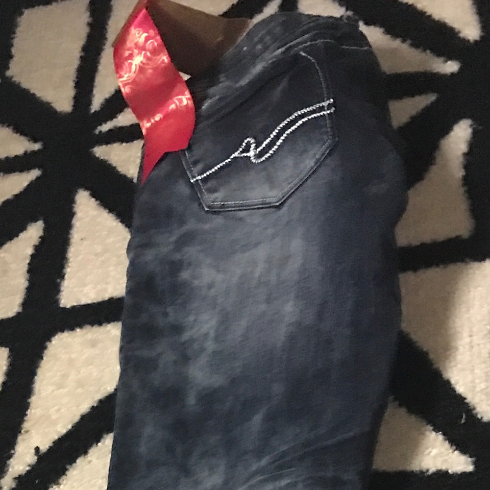 Brand new faded jeans - Picture 3 of 3